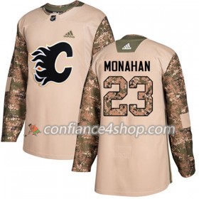 Adidas Maillot de Hockey Calgary Flames Sean Monahan 23 2017-2018 Camo Veterans Day Practice Authentic - Homme